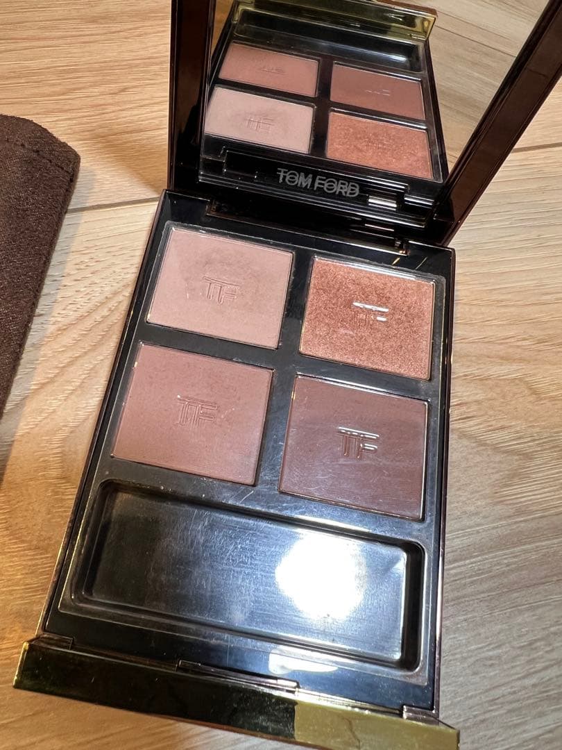 トムフォード ビューティ アイカラー クォード / 31 スール サーブル