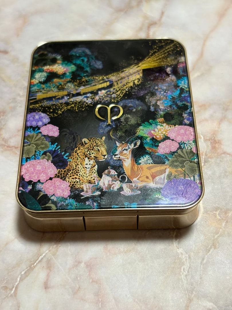 伊勢丹限定品　クレドポーボーテ　オンブルクルールクアドリ505