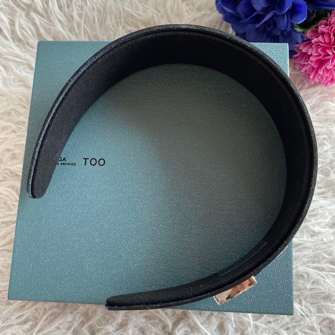 松田美品　Toga ブラック ヘアバンド