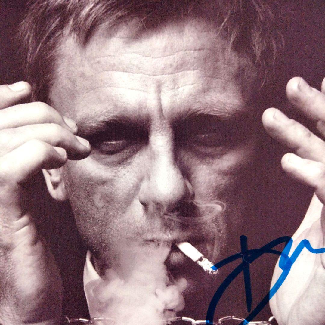 セール中…ダニエル・クレイグ直筆サイン入り2Lサイズ写真…