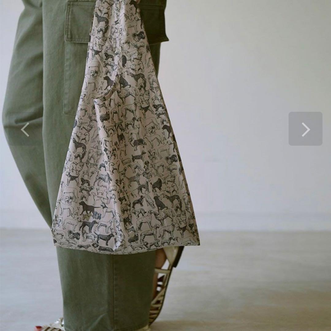 HUGOWAR New Dog Paradise pt. マルチバッグ（S）雅姫