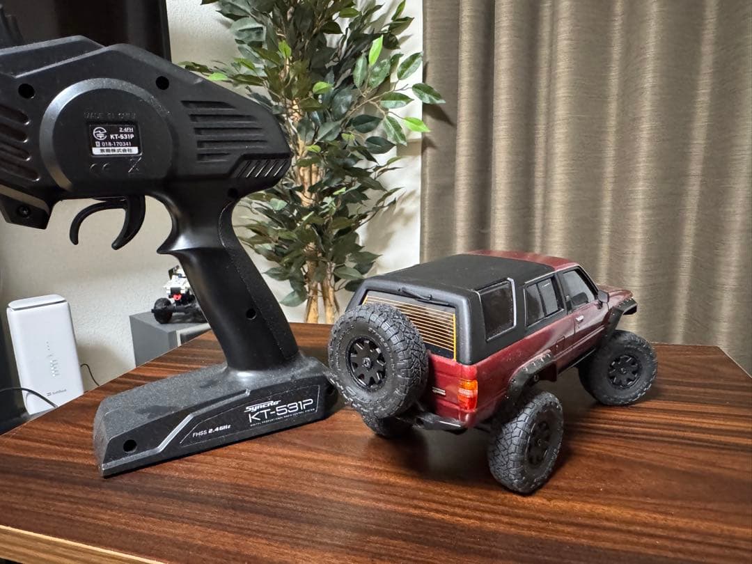 京商　ミニッツ4×4 ハイラックス　4ランナー