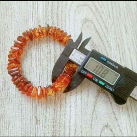 貴重 アンバー(琥珀)さざれブレスレット 内周16㌢