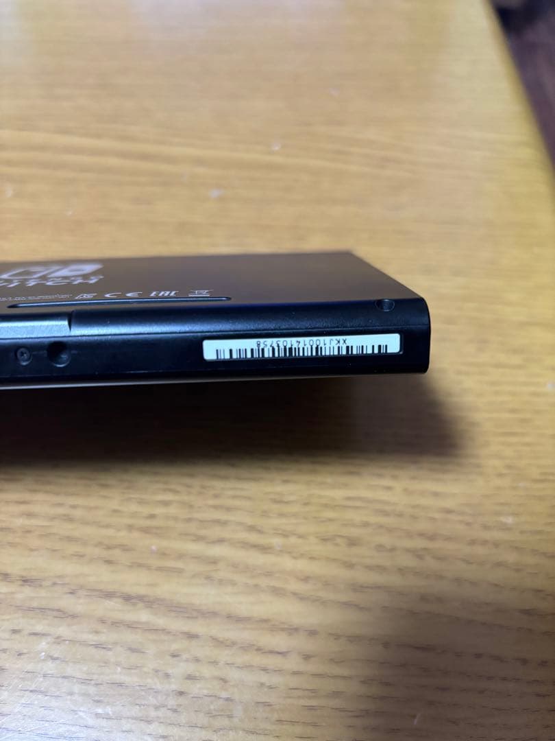 Nintendo Switch 本体　【美品】　カセット、コントローラー付き