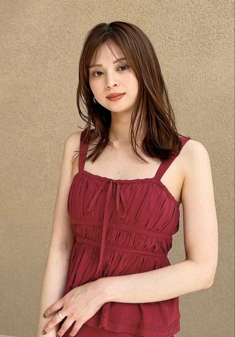 完売色♥️新作商品✨️SNIDEL スナイデル コットンキャミブラウス