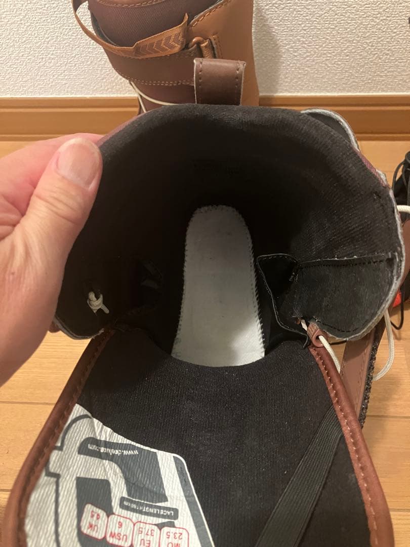 DEELUXE ＬＡＲＡ　美品　23.5cm 　熟成型 スノーボードブーツ