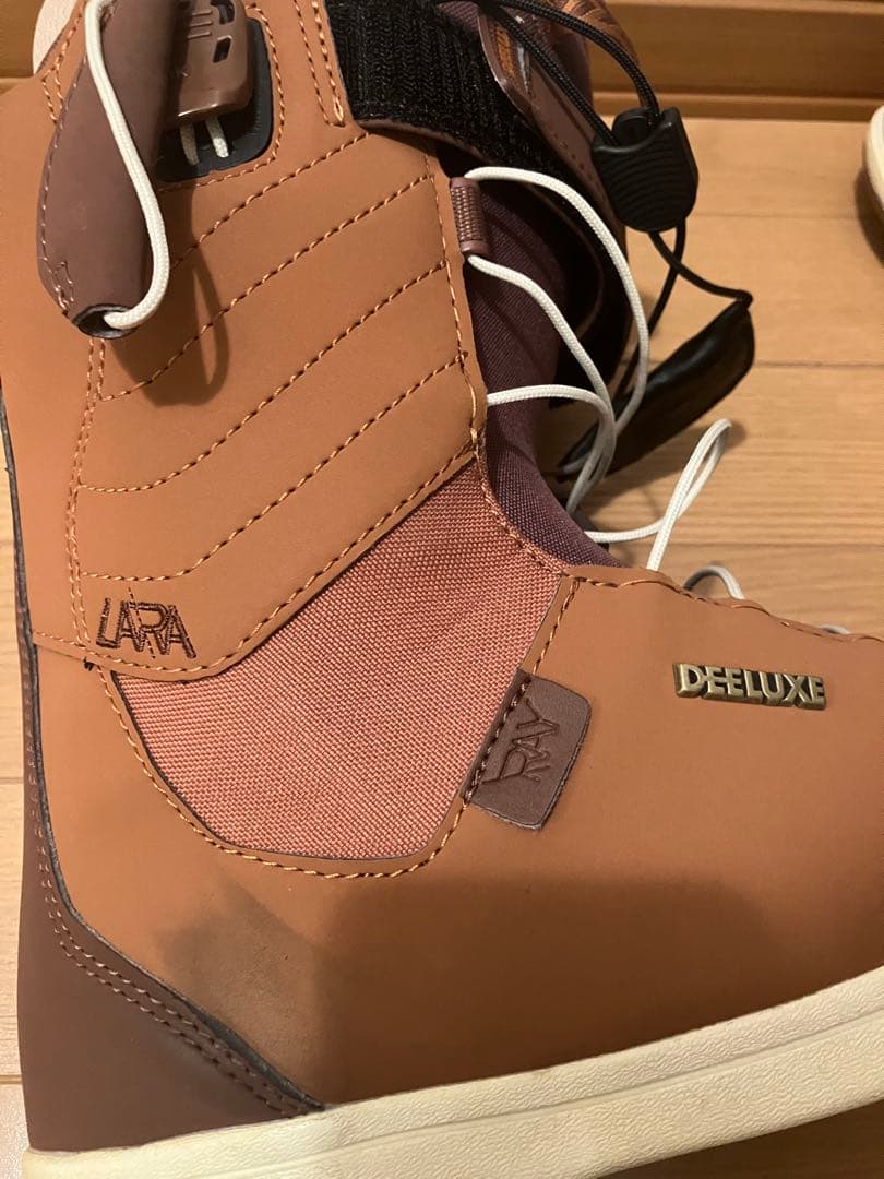 DEELUXE ＬＡＲＡ　美品　23.5cm 　熟成型 スノーボードブーツ