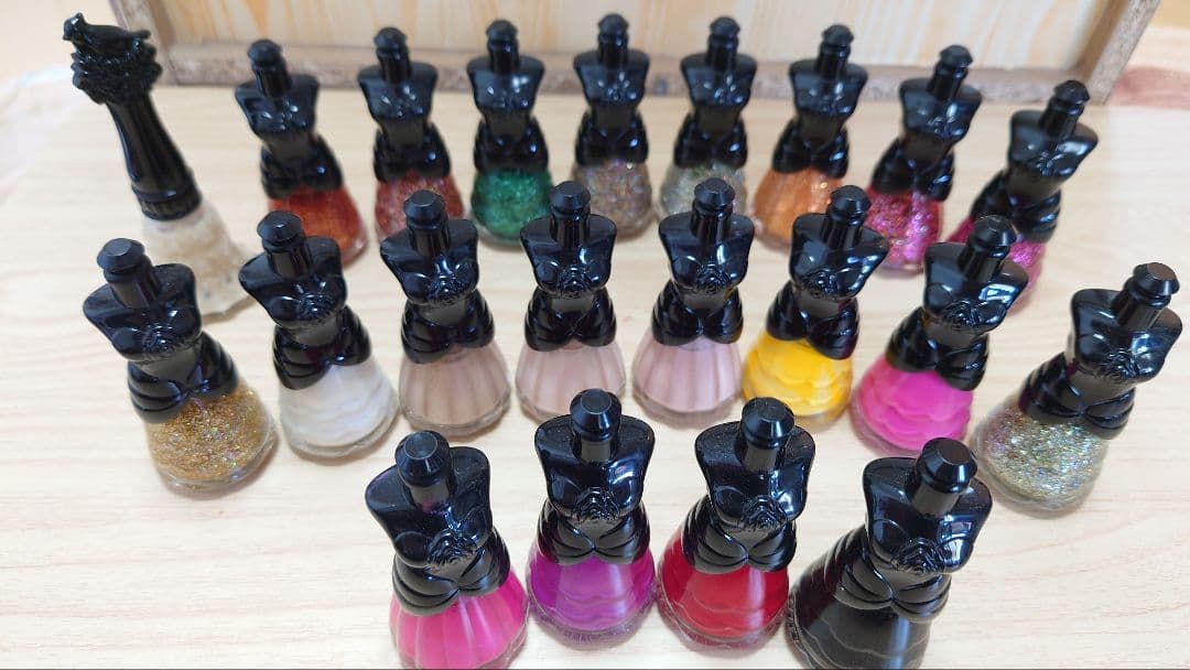 ANNA SUI　アナスイ　ネイルカラー　21本セット