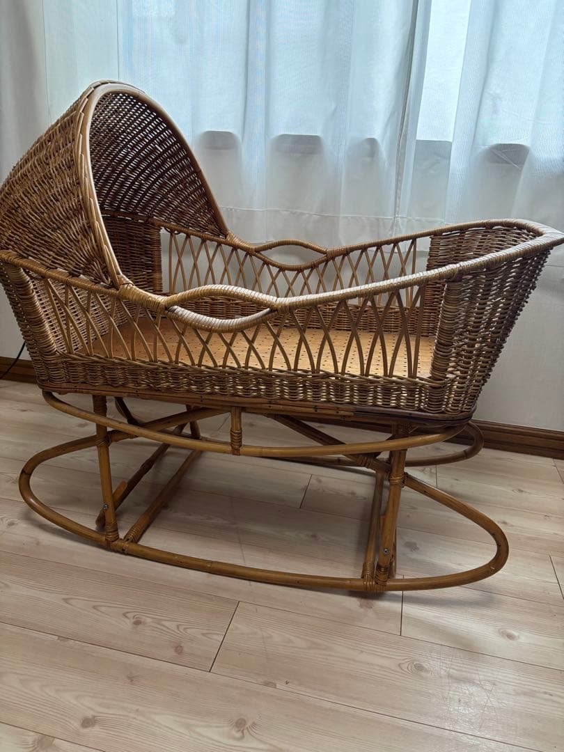 ベビーベッド　ゆりかご　アンティーク　籐製　ヴィンテージ　店舗什器ドライフラワー