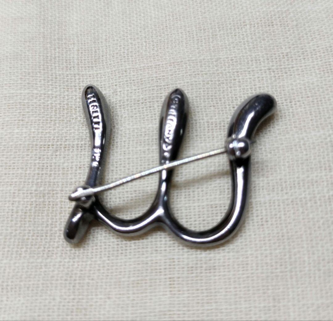 ティファニー　イニシャルブローチ　M ラージ925