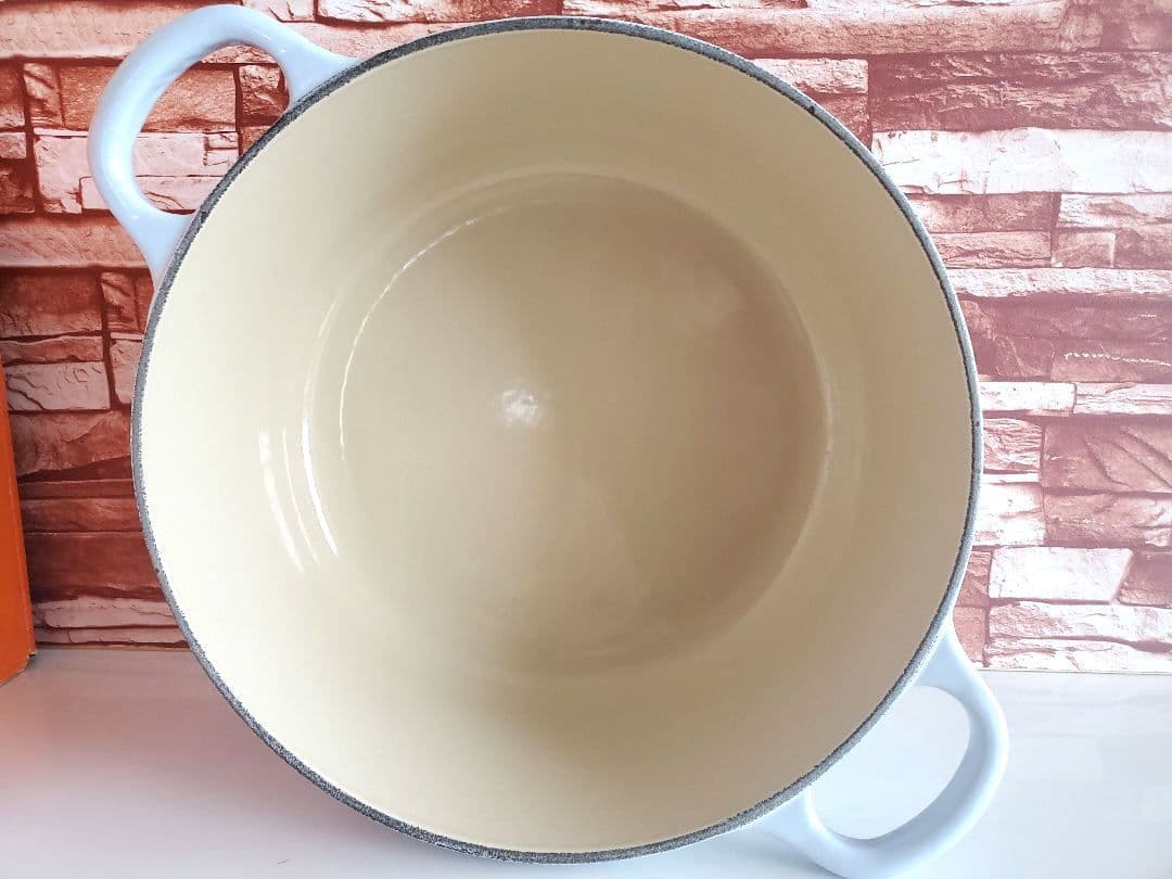 【極美品/週末価格】ル・クルーゼ　ココットロンド　22㎝　コースタルブルー