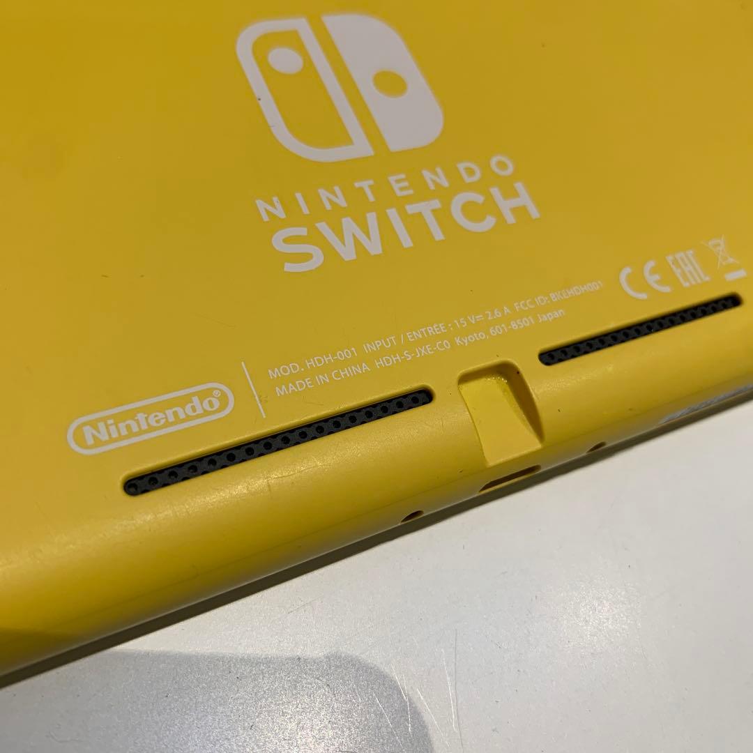 Nintendo Switch Light イエロー　ジャンク品