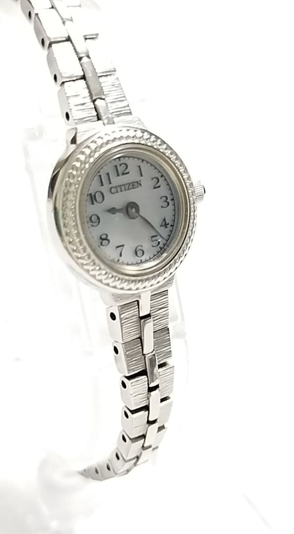 【極美品】シチズン　kiiキー　エコドライブ　シェル文字盤