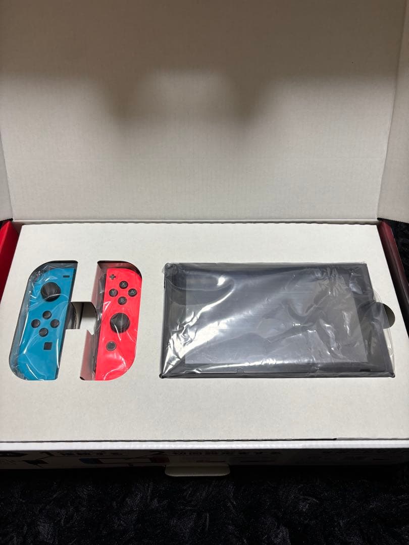 【美品】64GBSDカード・箱付きNintendo Switch 本体