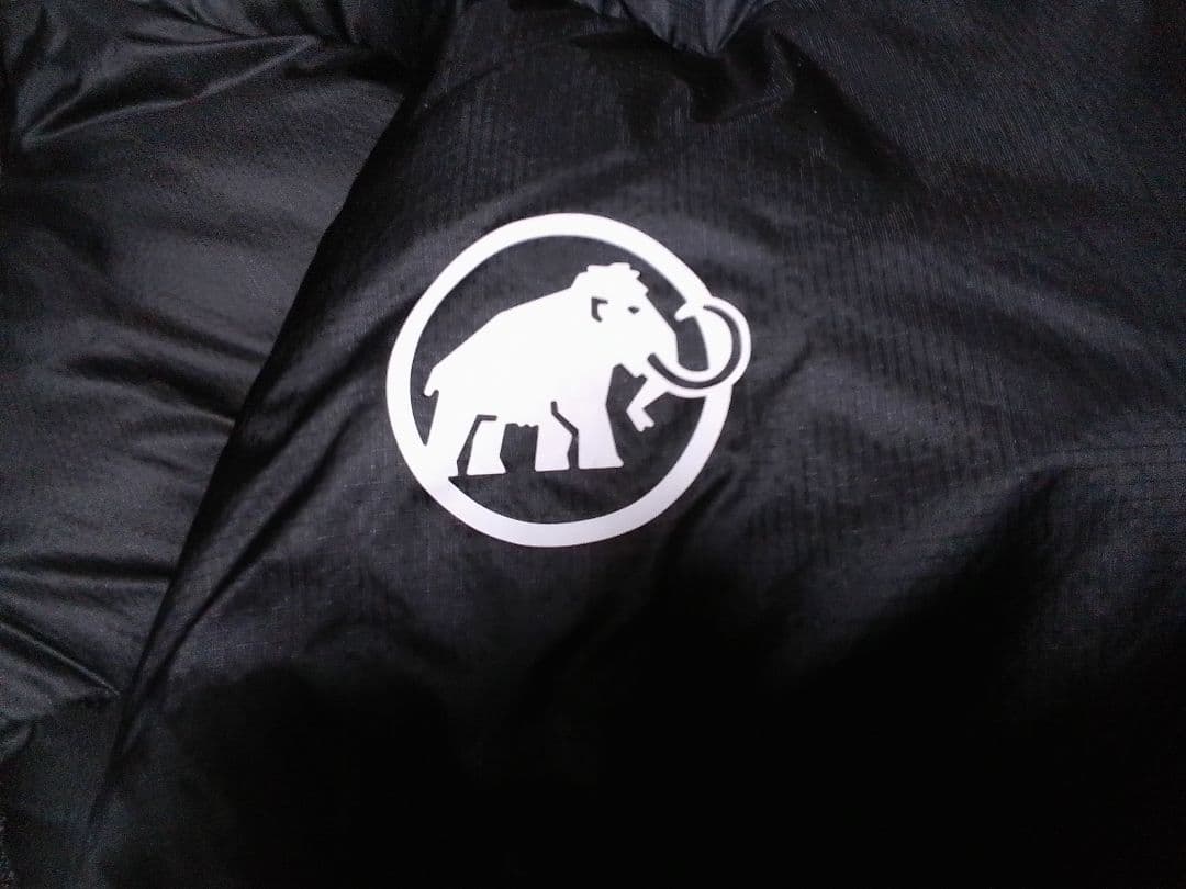 マムート　メロンインフーデッドダウンジャケット