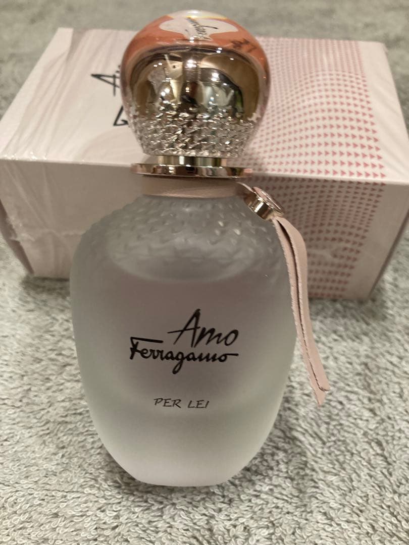 フェラガモアモフェラガモパーレイ香水オーデパルファム新品未使用　定価１４１９０円