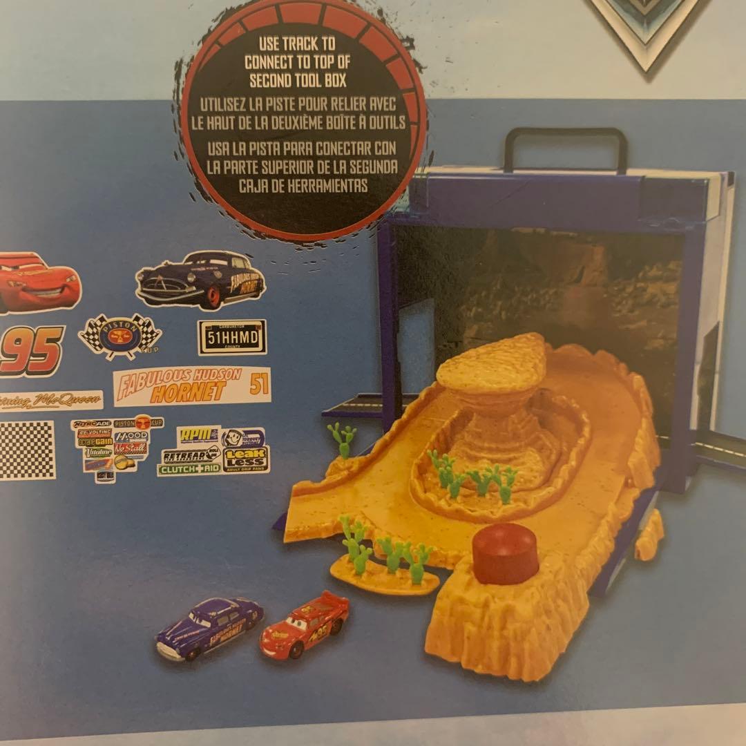 Pixar カーズ　ライトニングマックイーン ドッグハドソン プレイセット