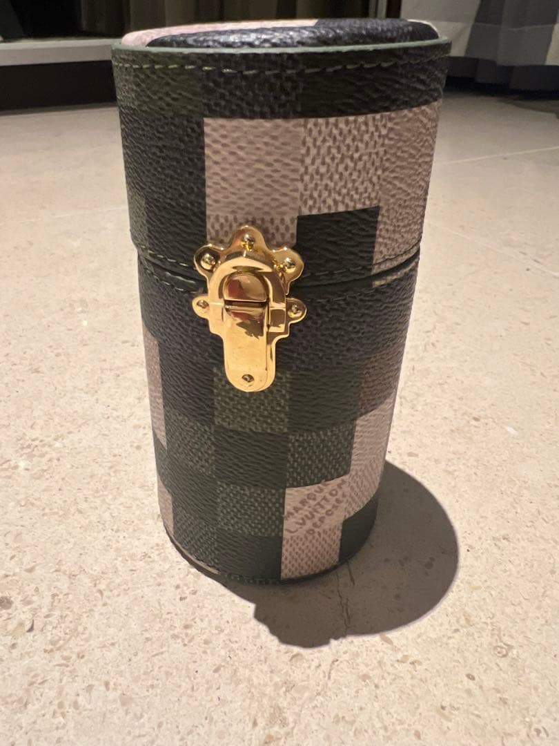 LOUIS VUITTON 香水トラベルケース