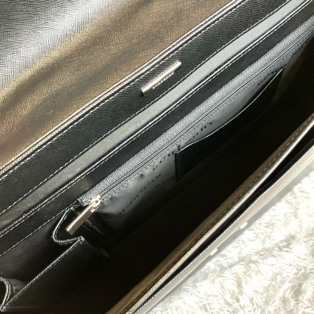 【美品】Burberry 高級ビジネスバッグ　ダレスバッグ　鍵付き