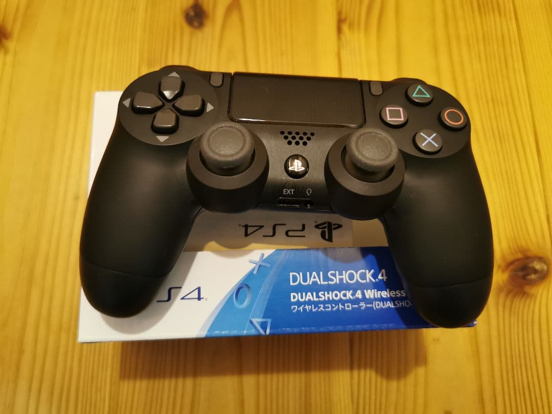 PS4純正コントローラー　DUALSHOCK4 SONY CUH-ZCT2J