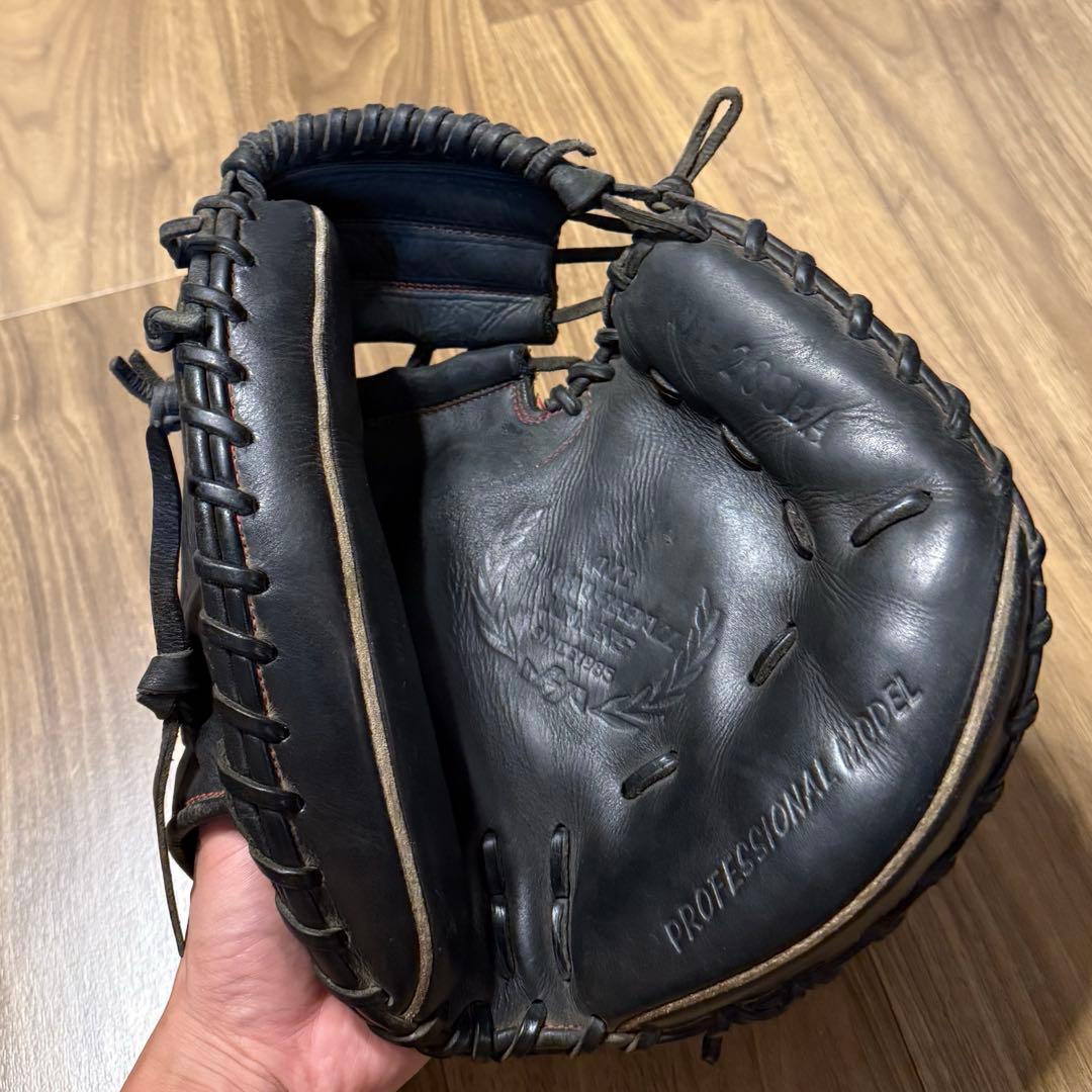 ［美品］ハタケヤマ　キャッチャーミット　ブラック　黒
