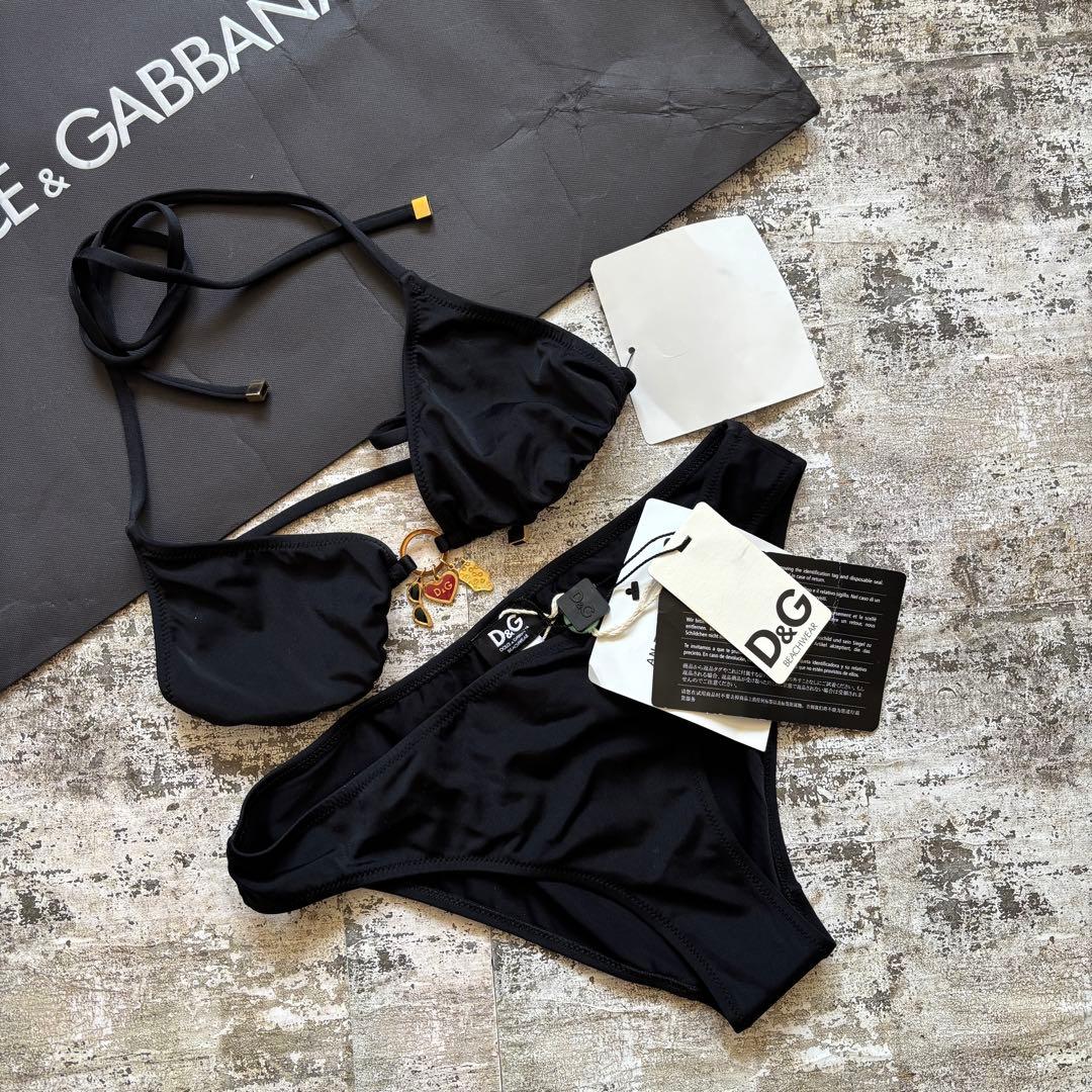 【新品タグ付き】D&G ドルチェ&ガッバーナ チャーム付き ビキニ 水着