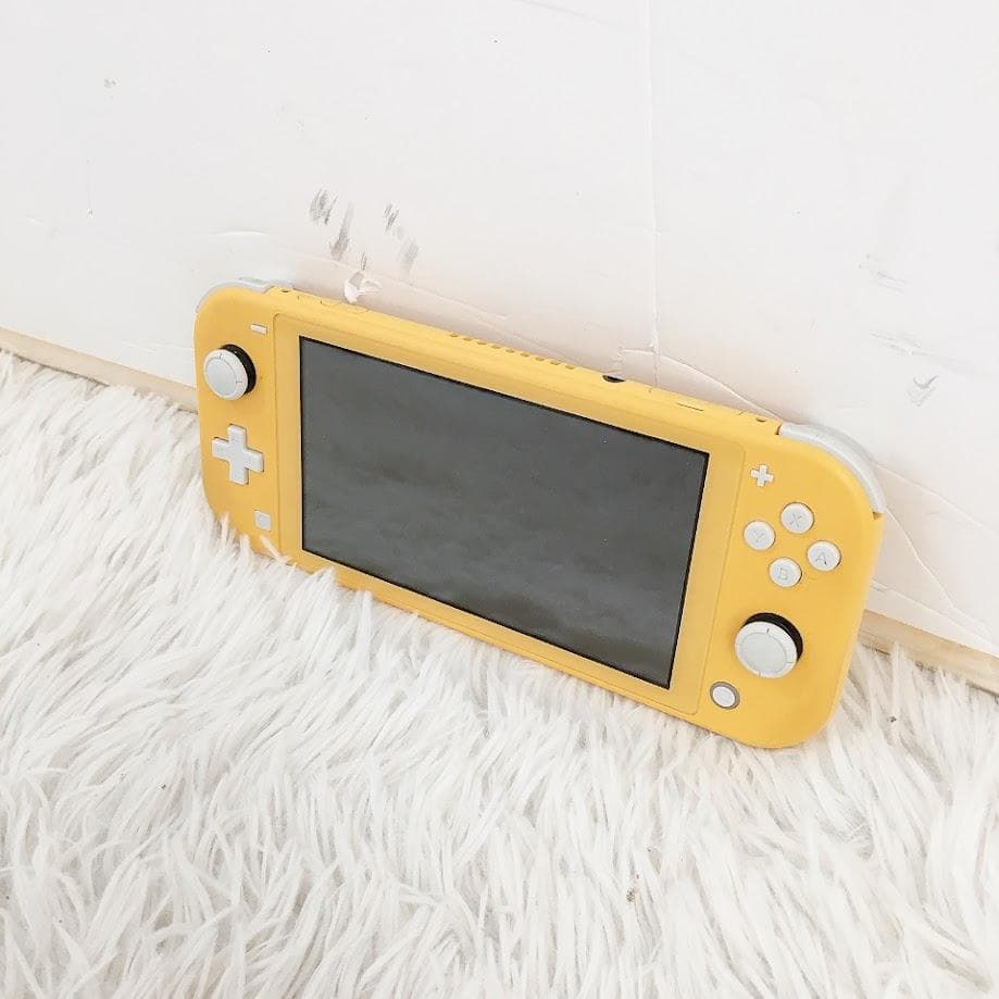 任天堂 スイッチライト イエロー HDH-001 Nintendo