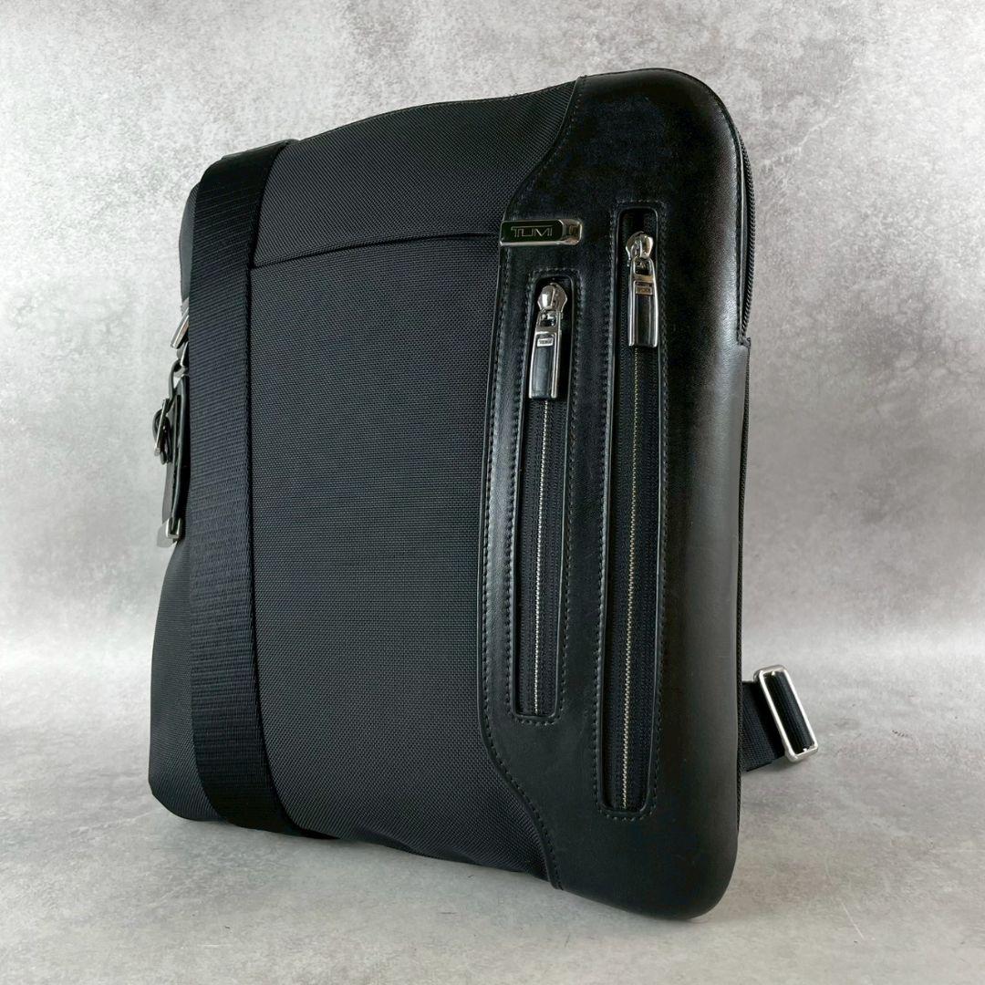 921 TUMI アリーヴェ マッカラン クロスボディ　ショルダーバッグ