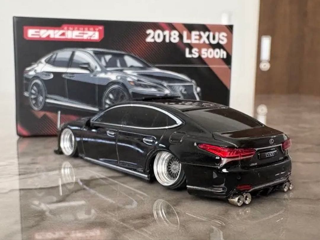 LEXUS LS500h ミニカー 1/64