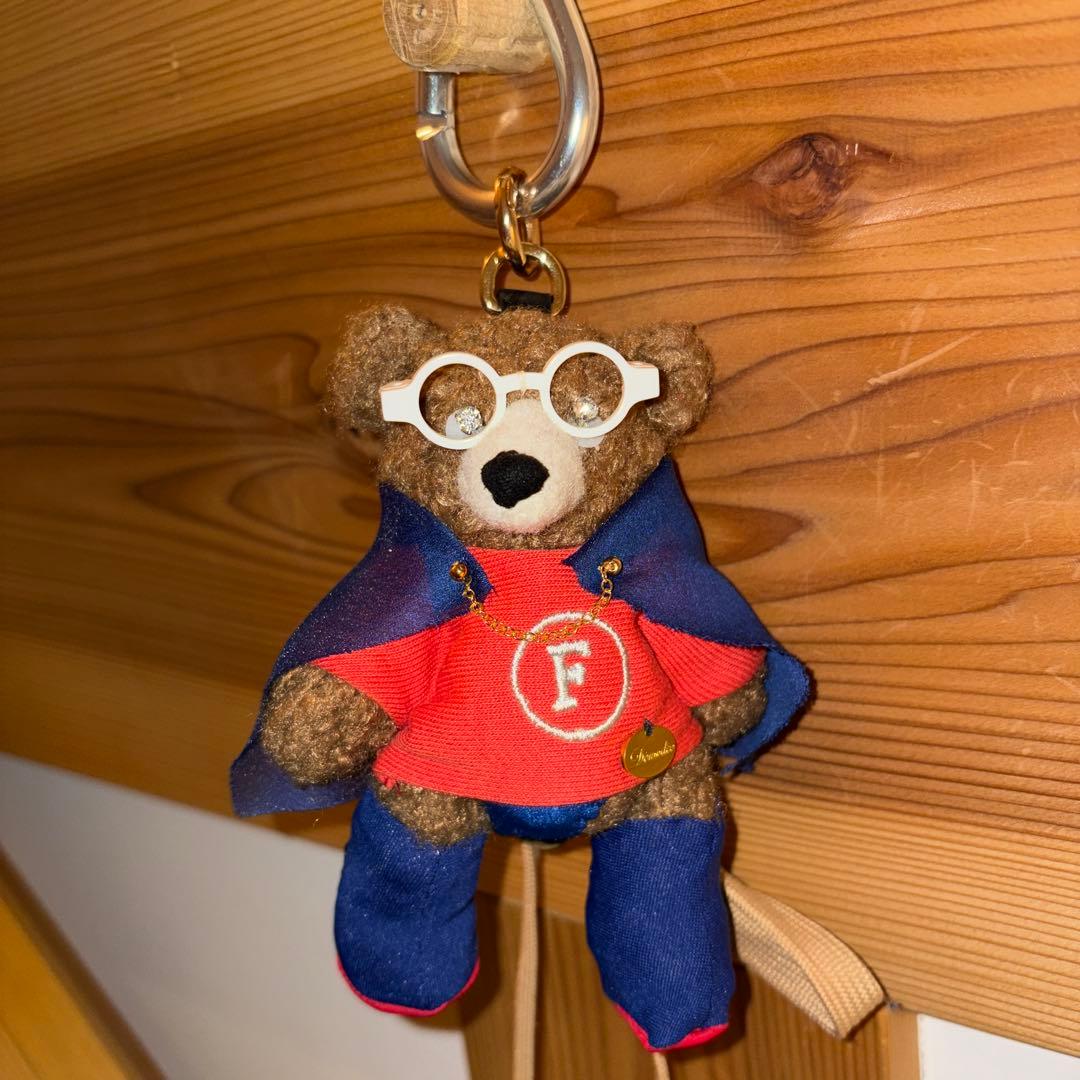 り*え様 DEMODEE デモデ　ベア　キーホルダー　チャーム　クマ　スーパーマ