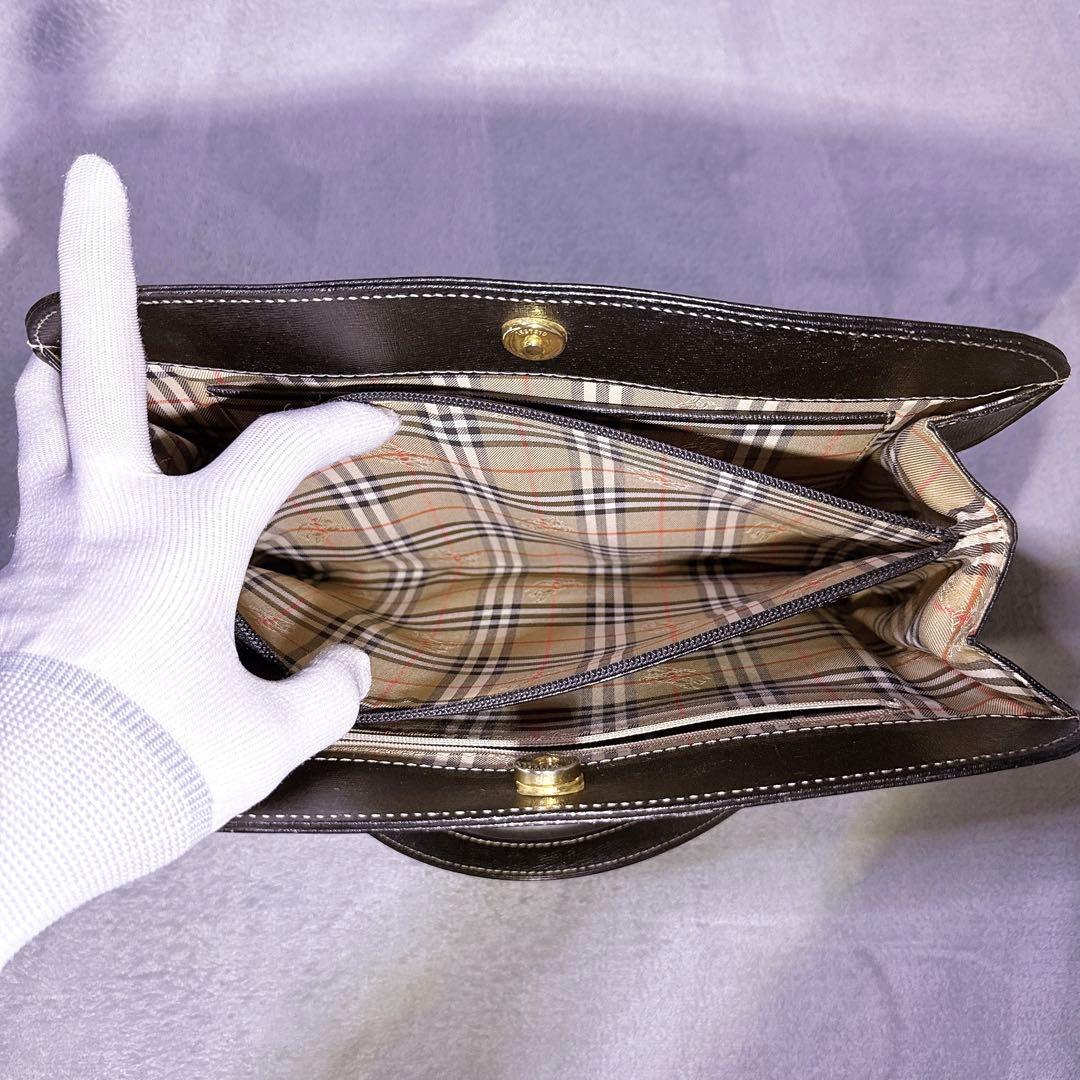 【未使用】バーバリー ブリーフケース ノバチェック ゴールド金具 3層 自立 黒