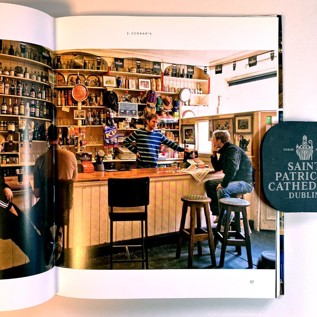 The Irish Pub / James Fennell他