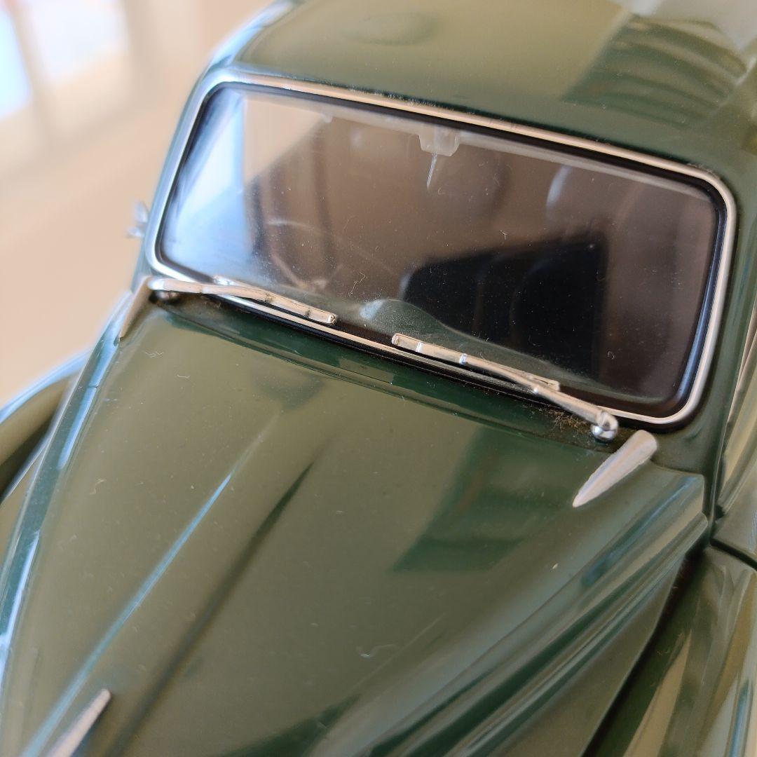 ミニチャンプス製　モーリスマイナー