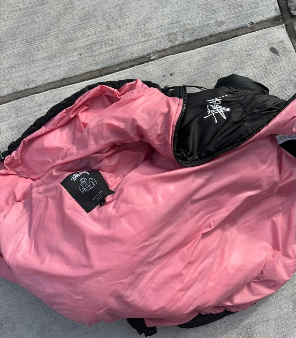 ステューシーブラックピンクダウン正規品800FILL