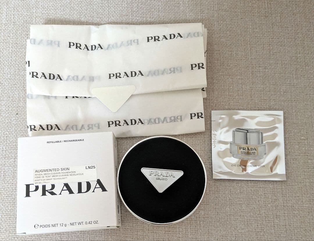 PRADA AUGMENTED SKIN LN25 クッションファンデーション