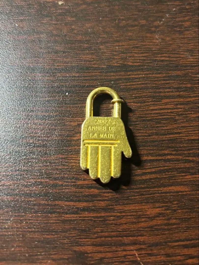 HERMES 2002年限定ハンドモチーフカデナ