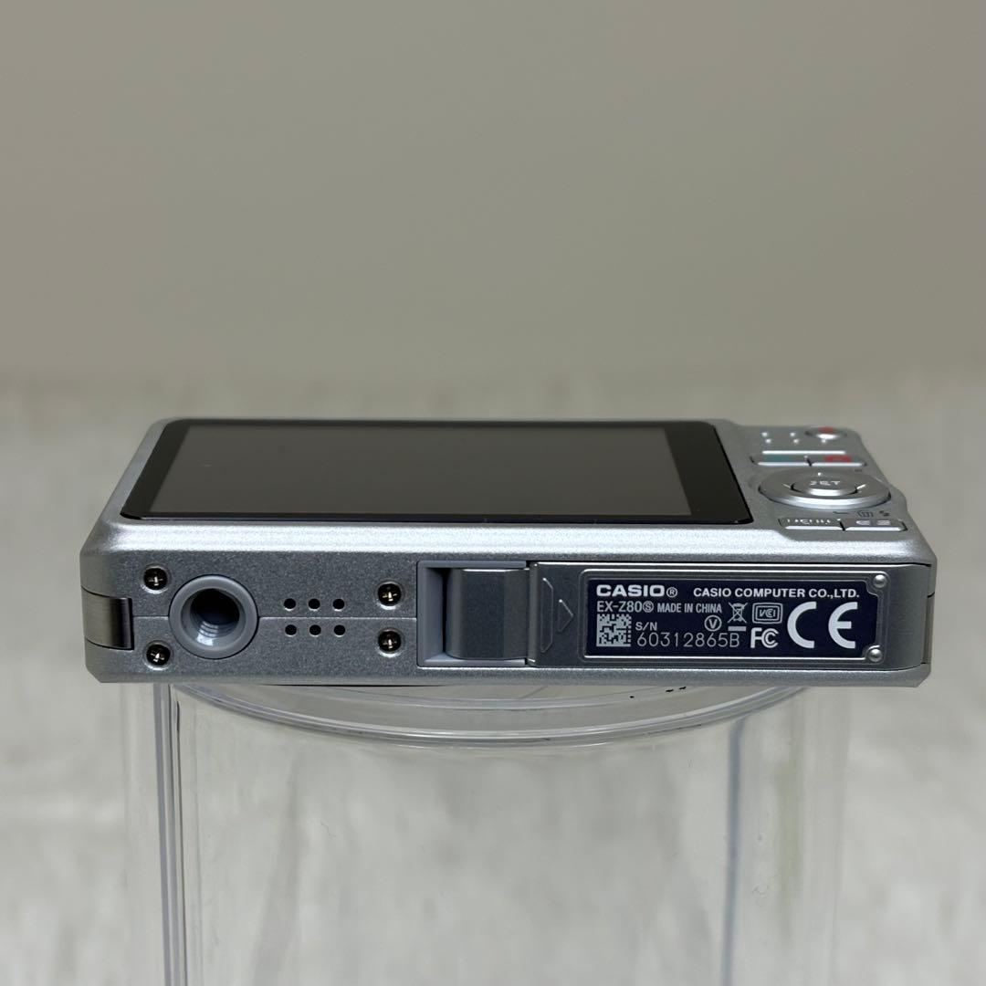 美品　CASIO エクシリム　EX-Z80 充電器 シルバー　コンデジ　動作品