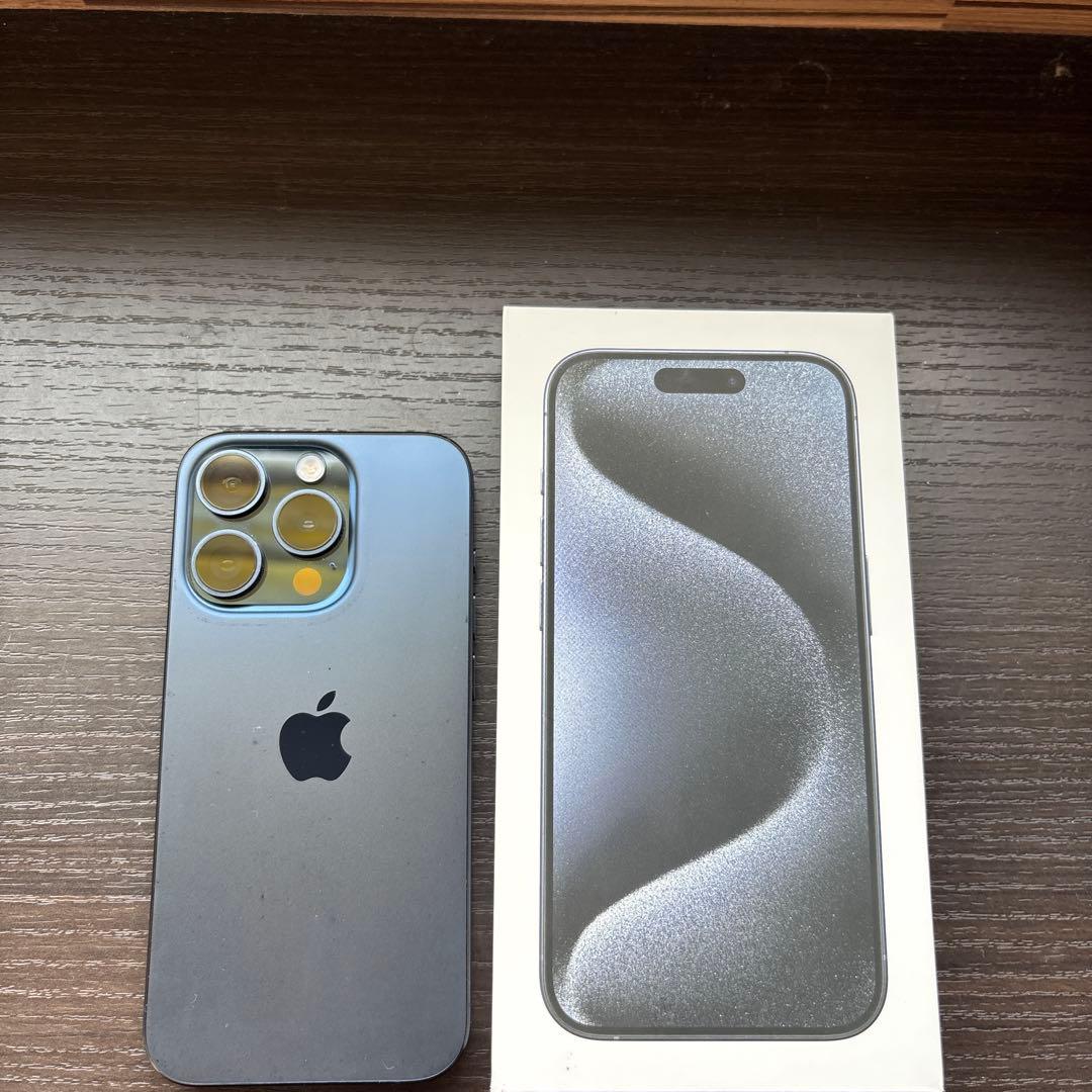 iPhone 15Pro ブルーチタニウム256GB