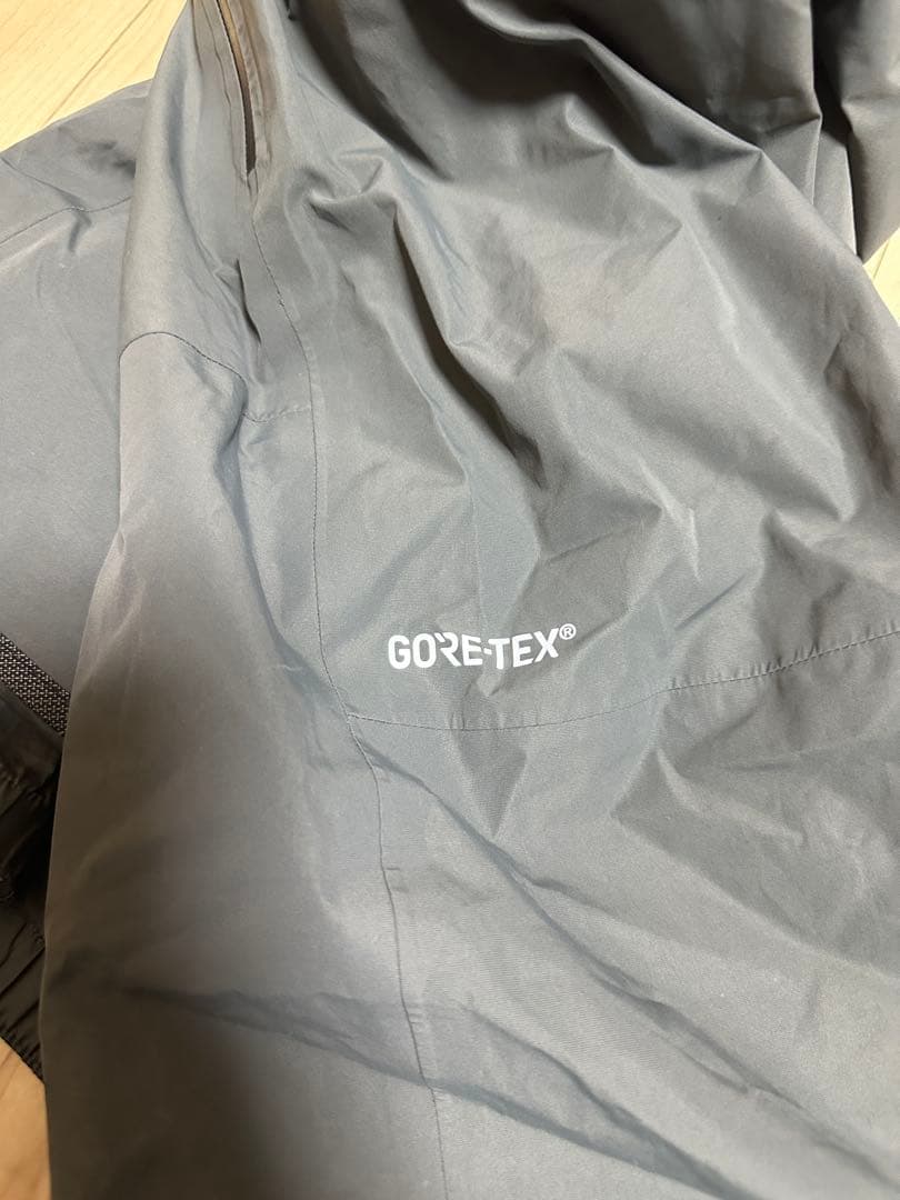 【値下げ】QUIKSILVER GORETEX ビブパンツ