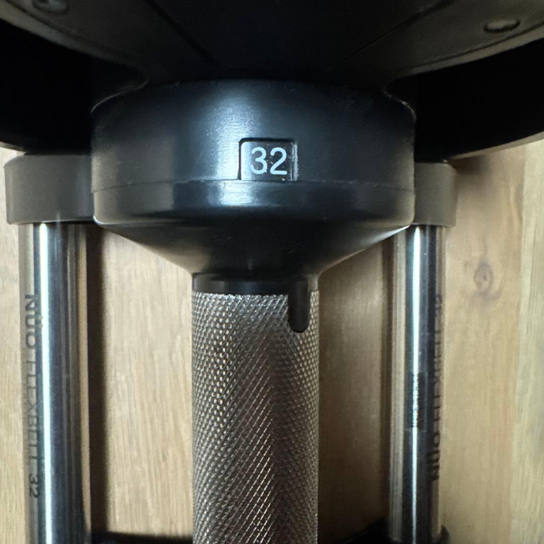 【pezman 】NUÖ 調整式ダンベル 32kg 4kg刻み