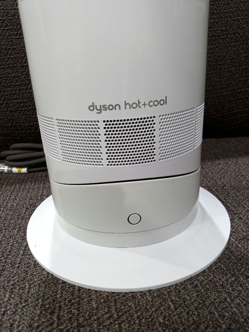 dyson　Hot+Cool　セラミックファンヒーター　AM09　2024年製