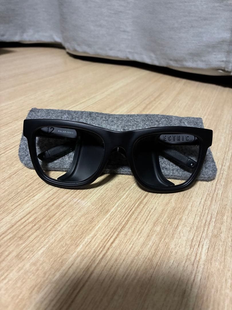 ELECTRIC サングラス JJF12 MATTEBLACK / 調光レンズ