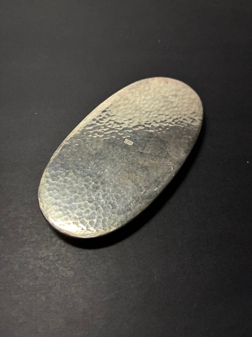 純銀 小判型 楊枝入 約45g 共箱付 照春勇吉 作 香合 銀製