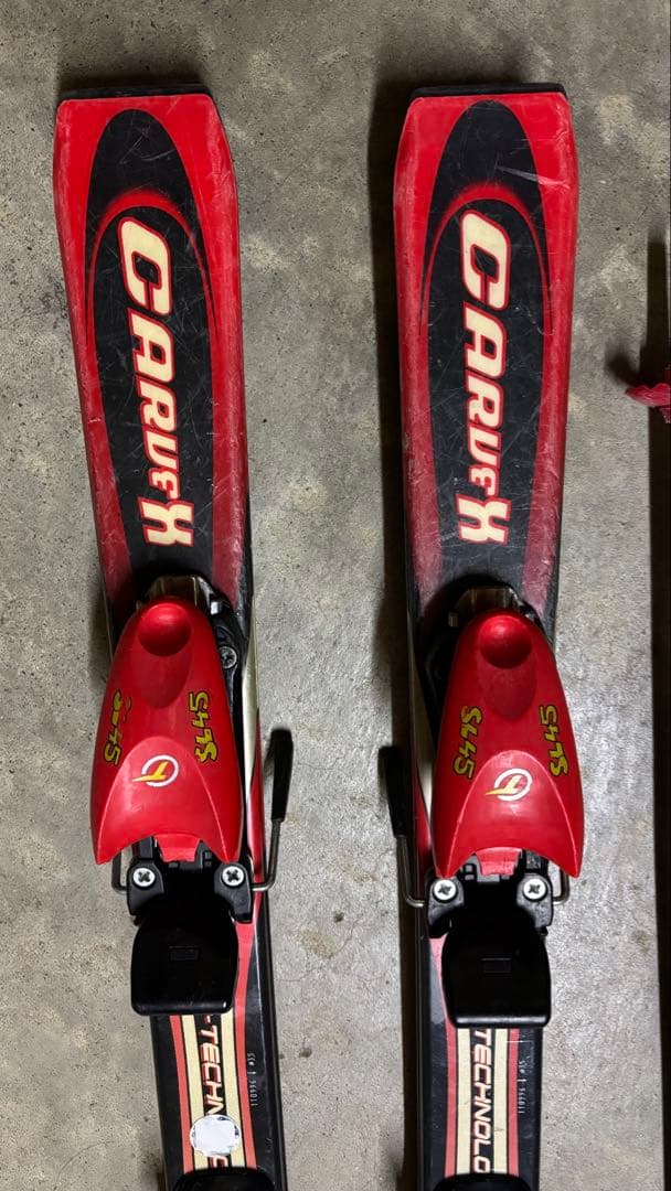 子供用　Carv X Pale スキーセット 赤 黒 スキーポール付き