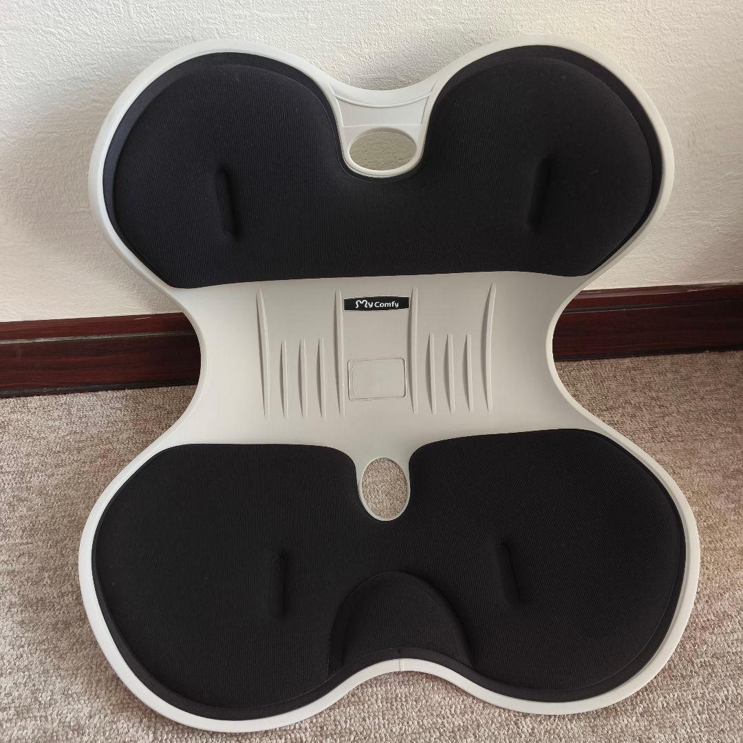 【ニトリ】My Comfy 骨盤・姿勢矯正クッション 2個セット　Lサイズ