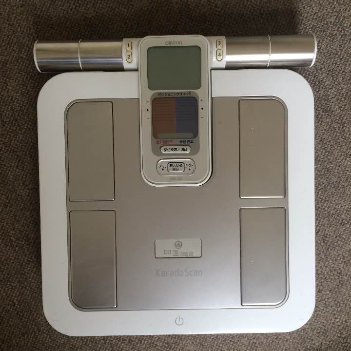 健康管理・計測計 OMRON Karada Scan