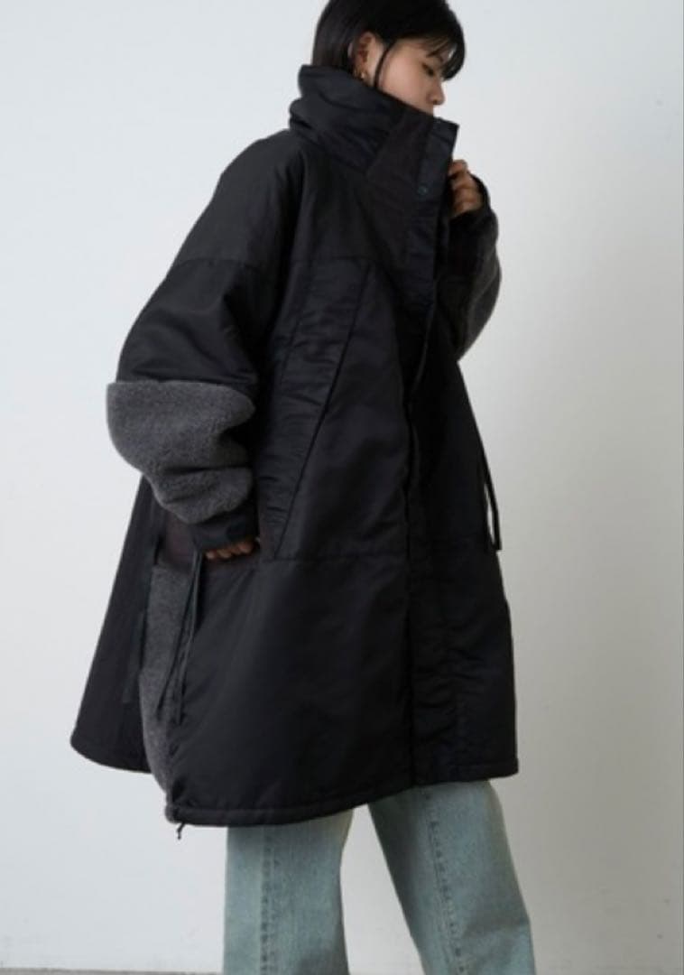 ★新品未使用★今期品　etsinta/モンスター中綿オーバーコート