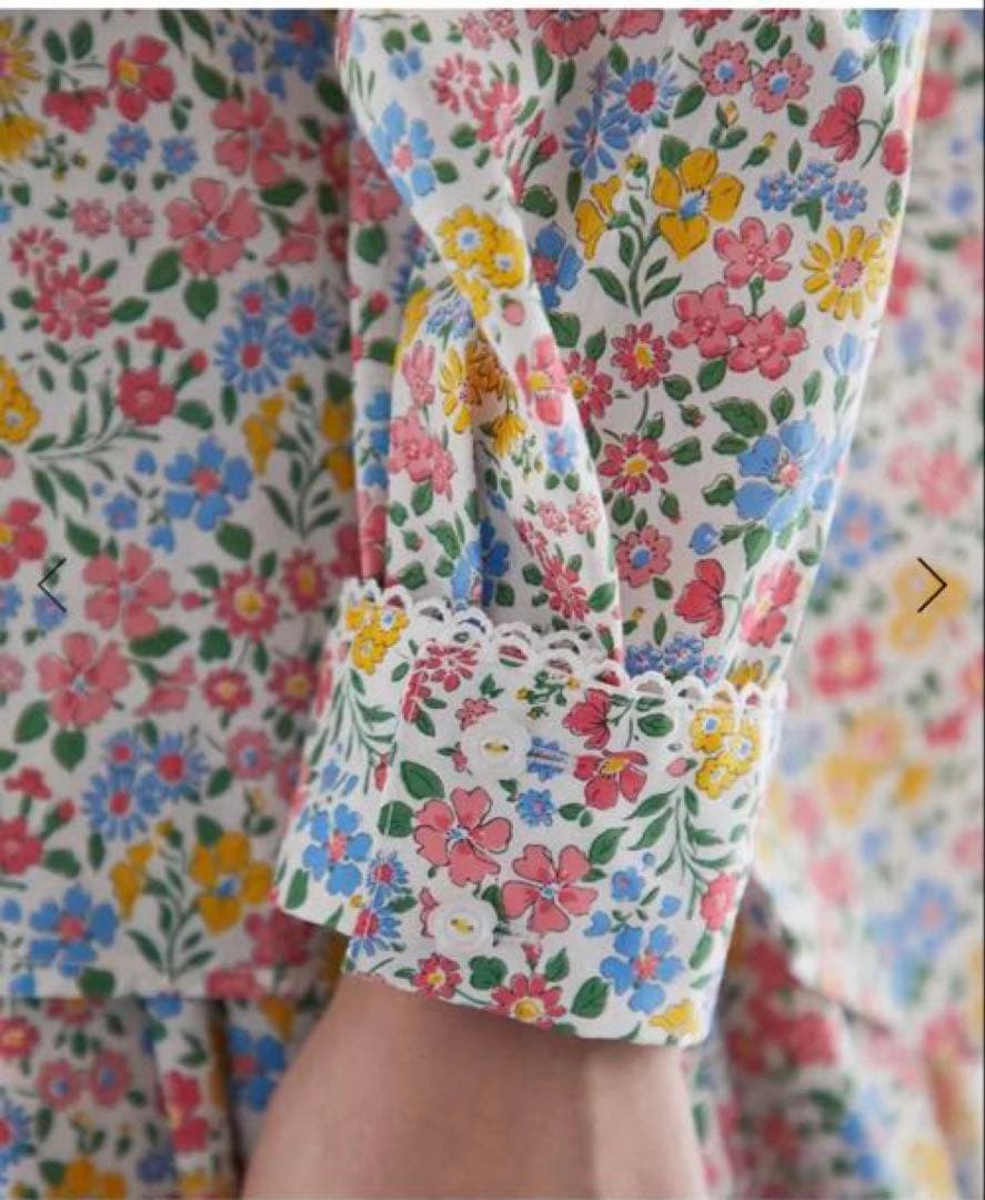 SEVEN TEN リバティプリントスカラップブラウス