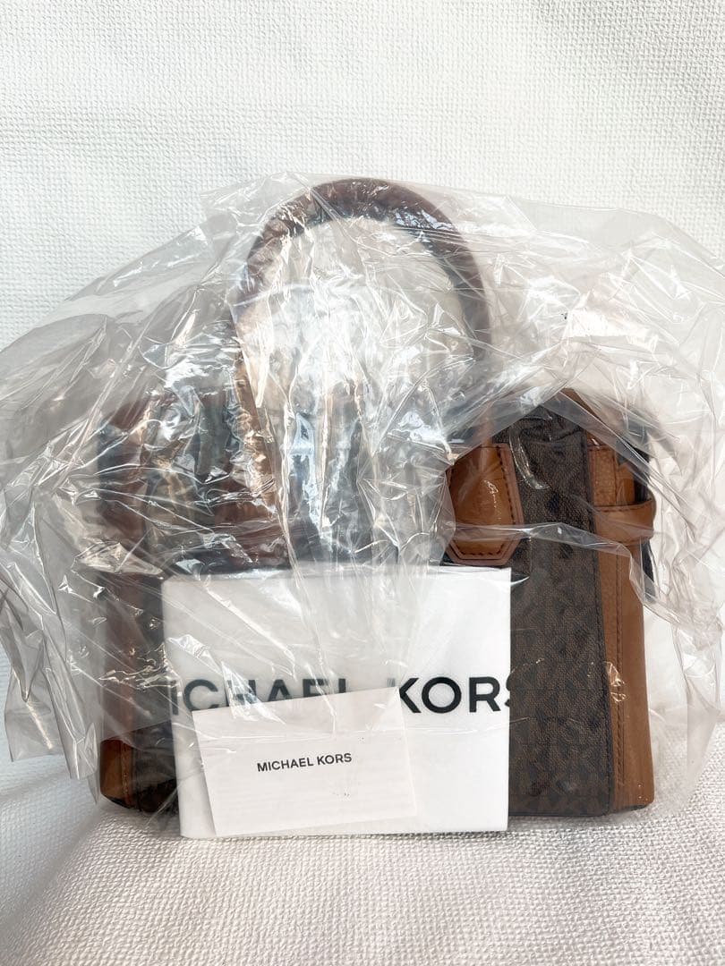 [新品未開封・送料無料] マイケルコース ハンドバック