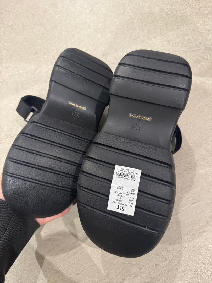 SLY AIR VOLUME SOLE サンダル ブラック